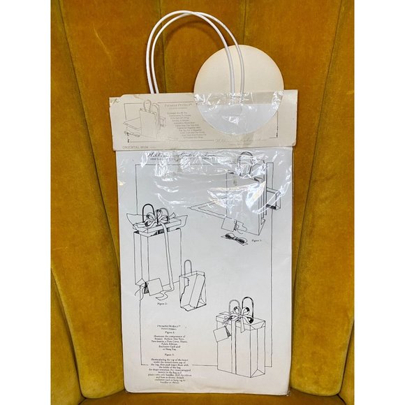 VINTAGE PINK GIFT BAG SET Lot of 3 - Bag, Inserts, Lid, Tissue, Ribbon, Card - Picture 2 of 6